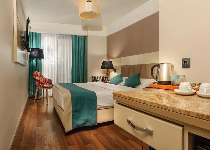 Hotel Bossuite Kadikoy 3*